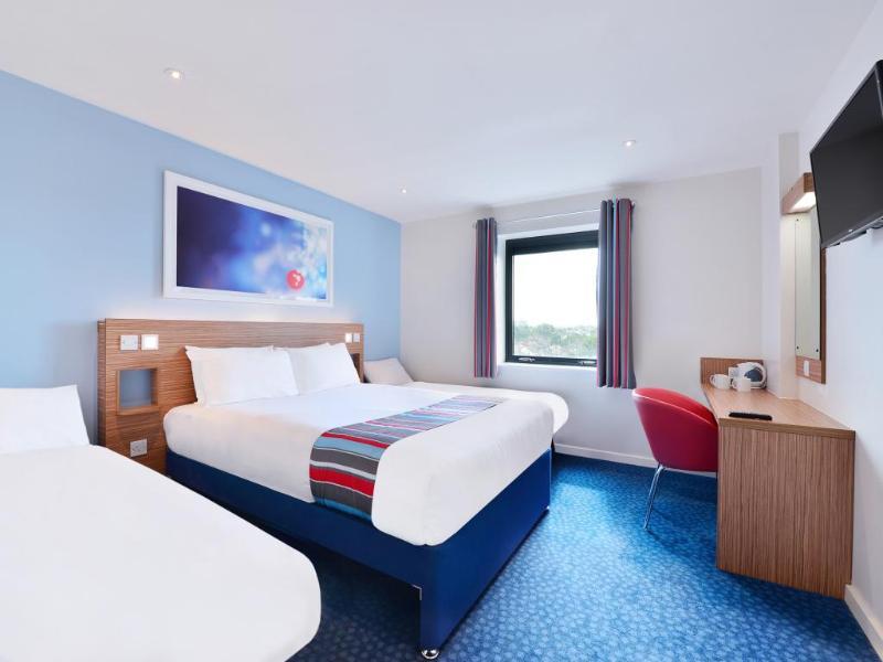 Travelodge London Richmond Central Bagian luar foto