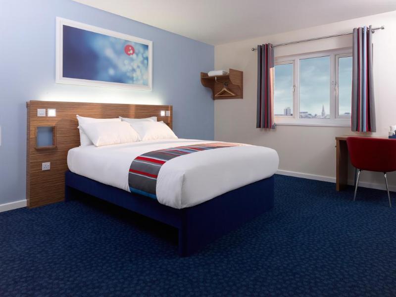 Travelodge London Richmond Central Bagian luar foto