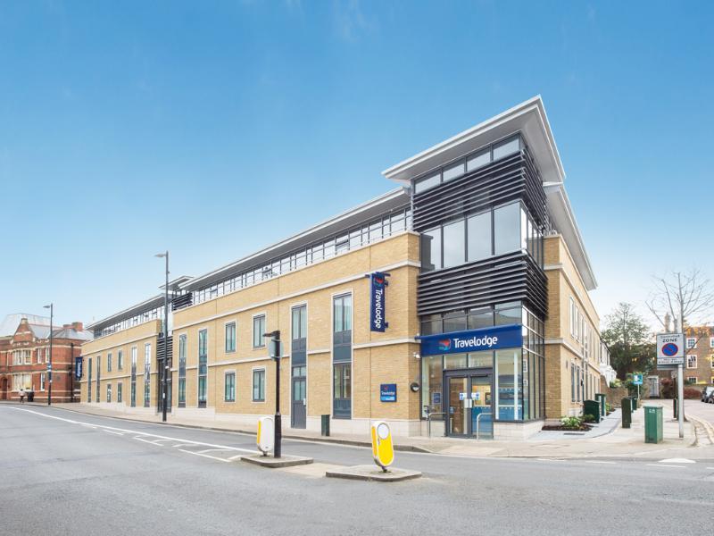 Travelodge London Richmond Central Bagian luar foto